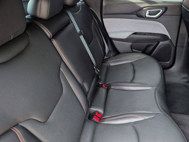 Certified 2023 Jeep Compass Latitude AWD/4WD image 18