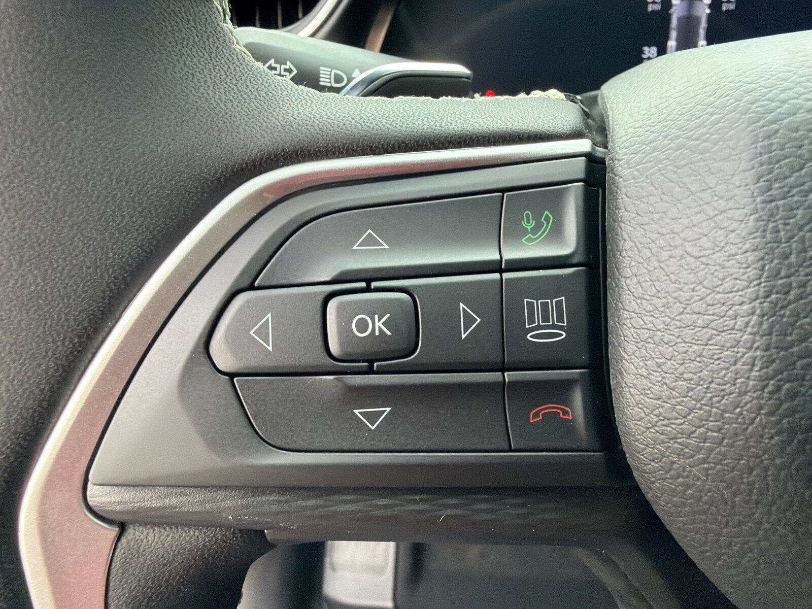 New 2026 Jeep Grand Cherokee Laredo X image 15