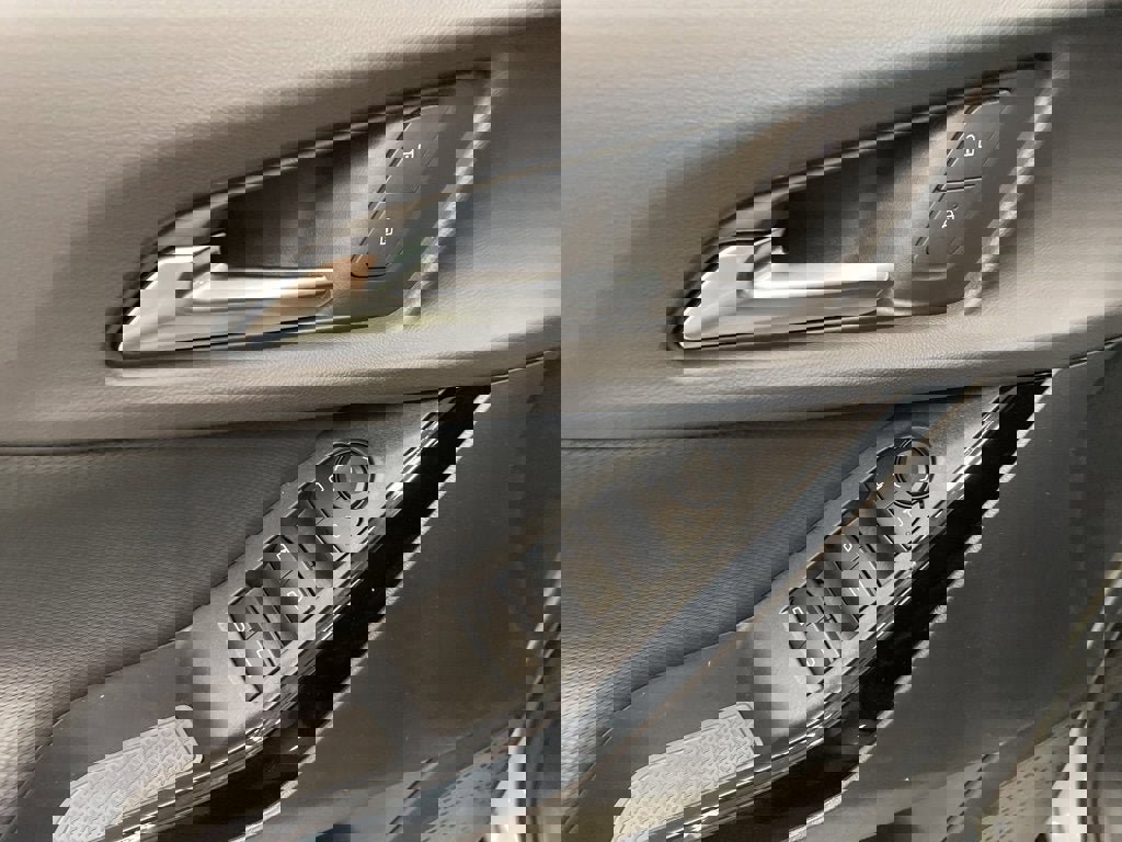 New 2026 Chevrolet Equinox LT w/ Safety and Technology Package image 14