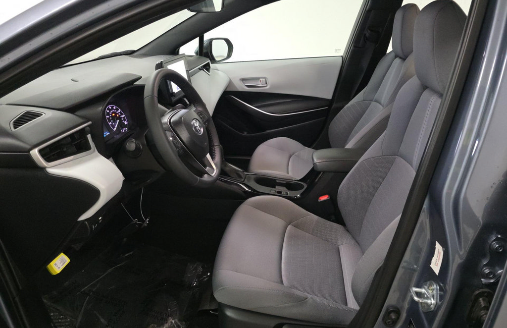 Used 2025 Toyota Corolla SE FWD image 7