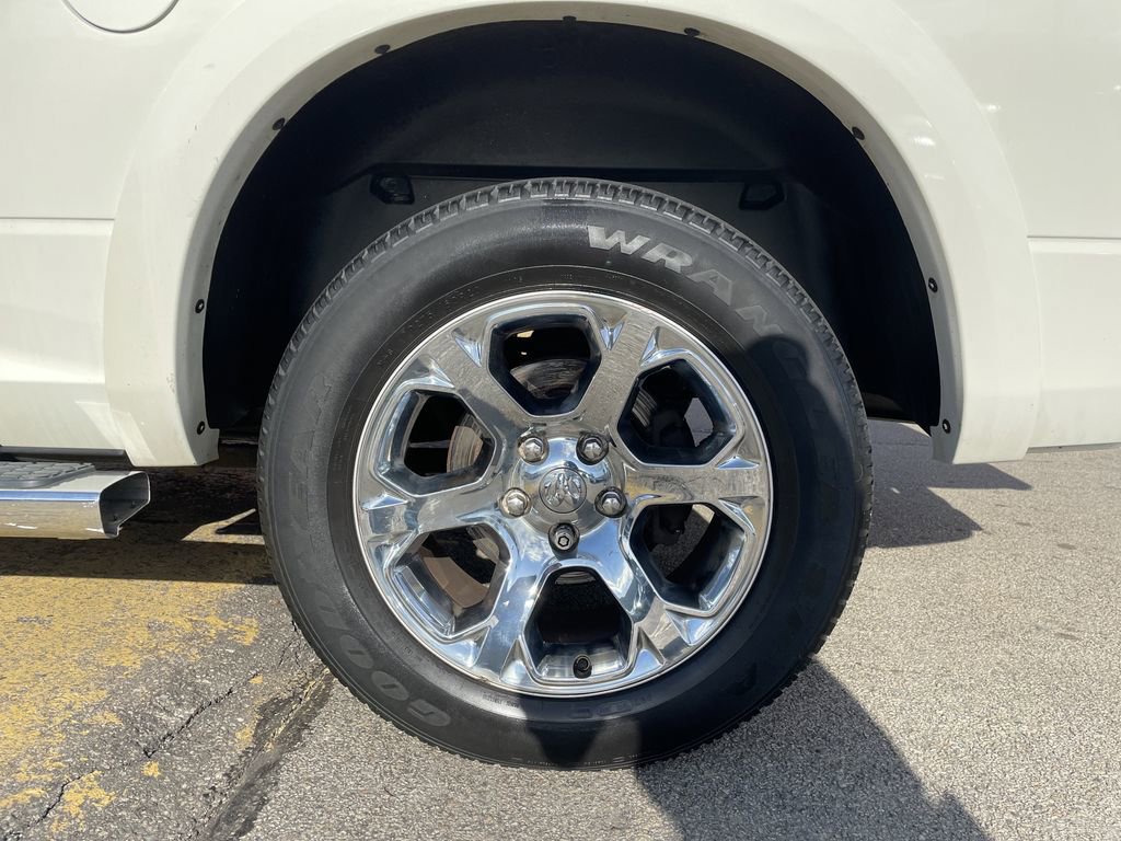 Used 2017 RAM 1500 Laramie w/ Convenience Group image 10