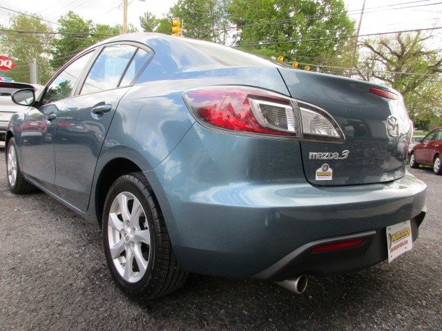 Used 2011 MAZDA MAZDA3 i Touring FWD image 6