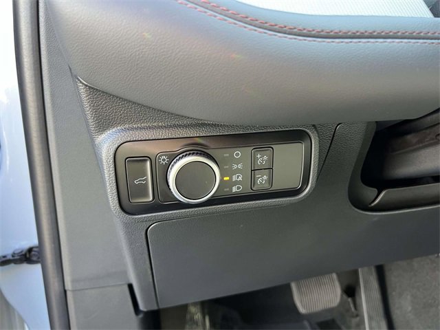 New 2025 Ford Explorer Active image 14