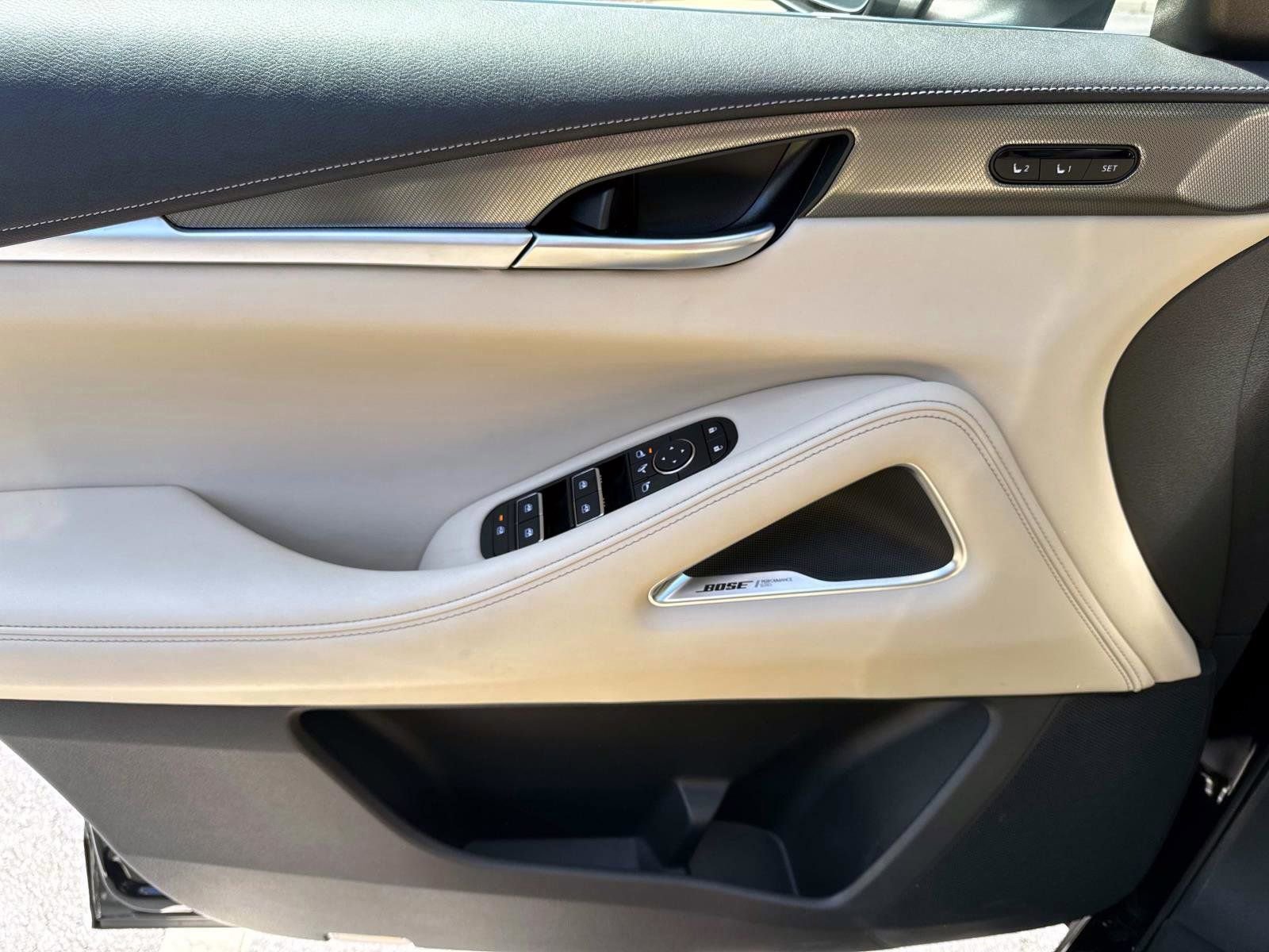 Certified 2025 INFINITI QX60 Luxe image 7