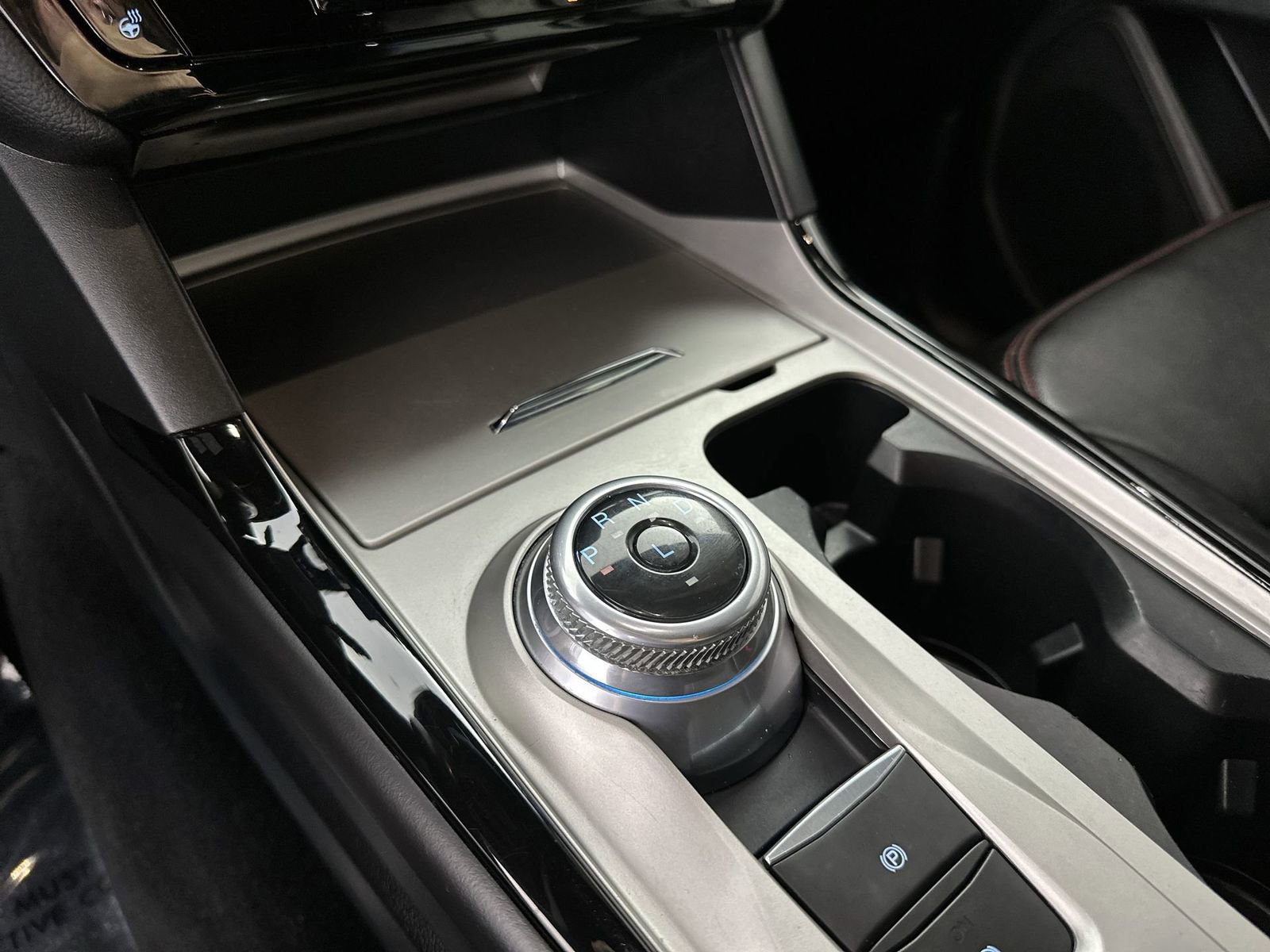 Used 2022 Ford Explorer ST-Line w/ Class IV Trailer Tow Package RWD image 20