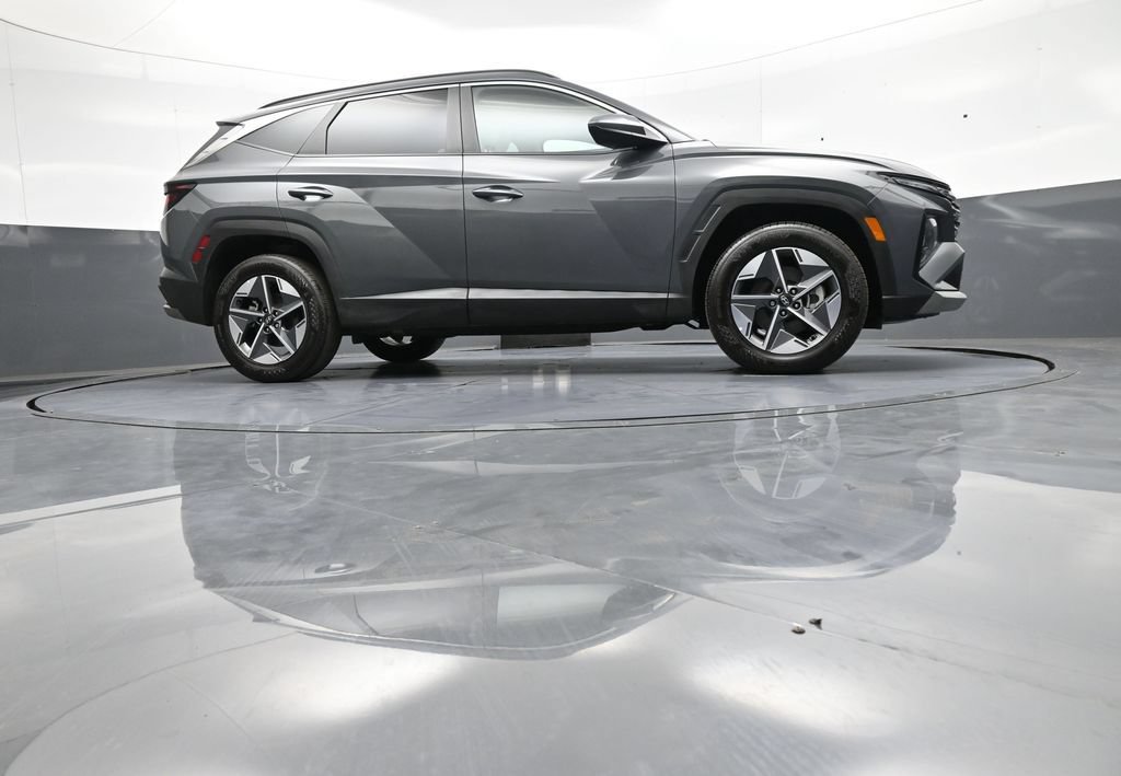 Certified 2025 Hyundai Tucson SEL AWD/4WD image 29