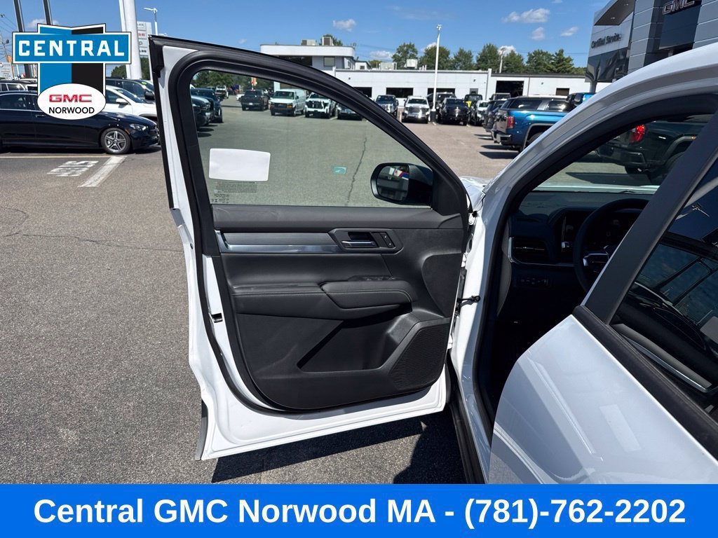 New 2027 GMC Terrain Elevation w/ Technology Package II AWD/4WD image 12