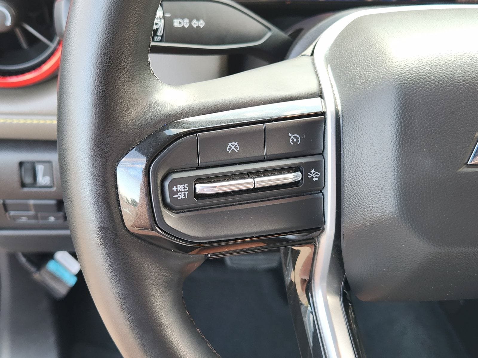 Used 2023 Chevrolet Colorado ZR2 w/ ZR2 Convenience Package III AWD/4WD image 36