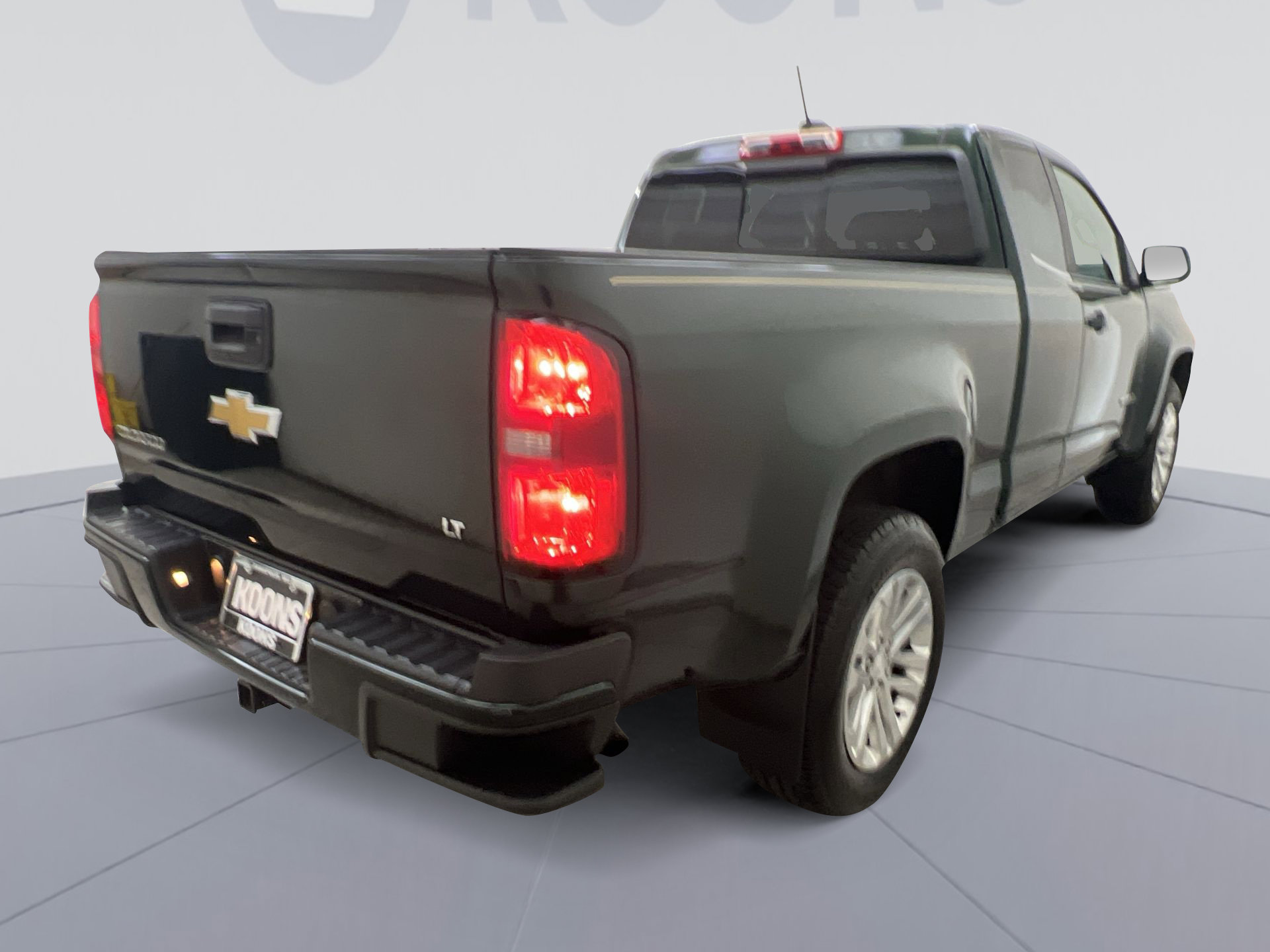 Used 2016 Chevrolet Colorado LT w/ LT Convenience Package RWD image 8