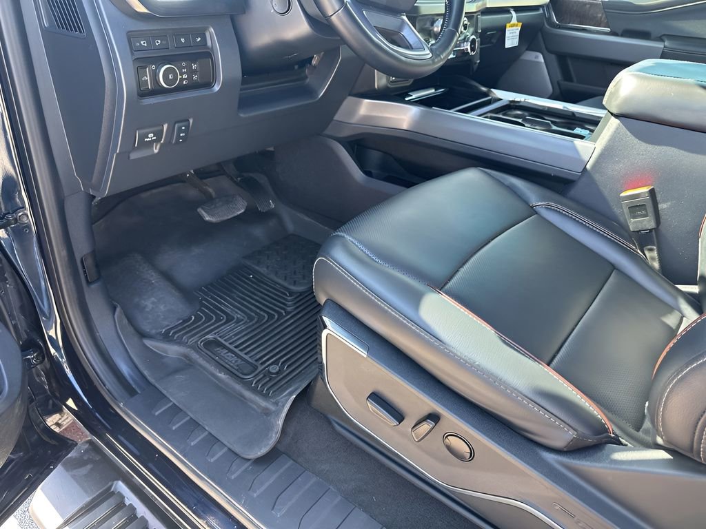 Used 2024 Ford F250 Lariat w/ Lariat Ultimate Package image 28
