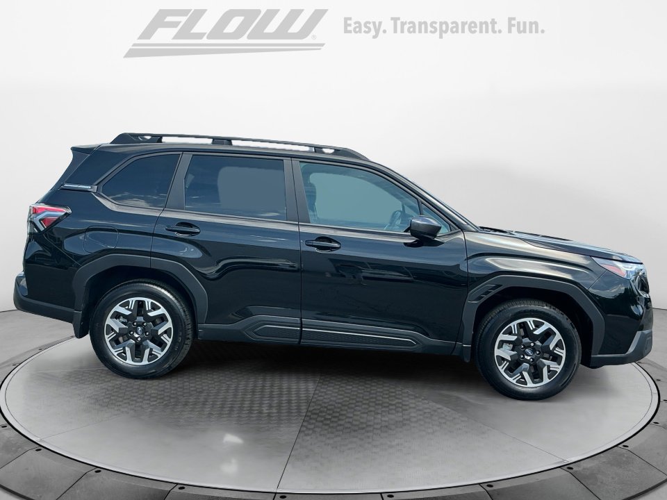 Used 2026 Subaru Forester Premium AWD/4WD image 8