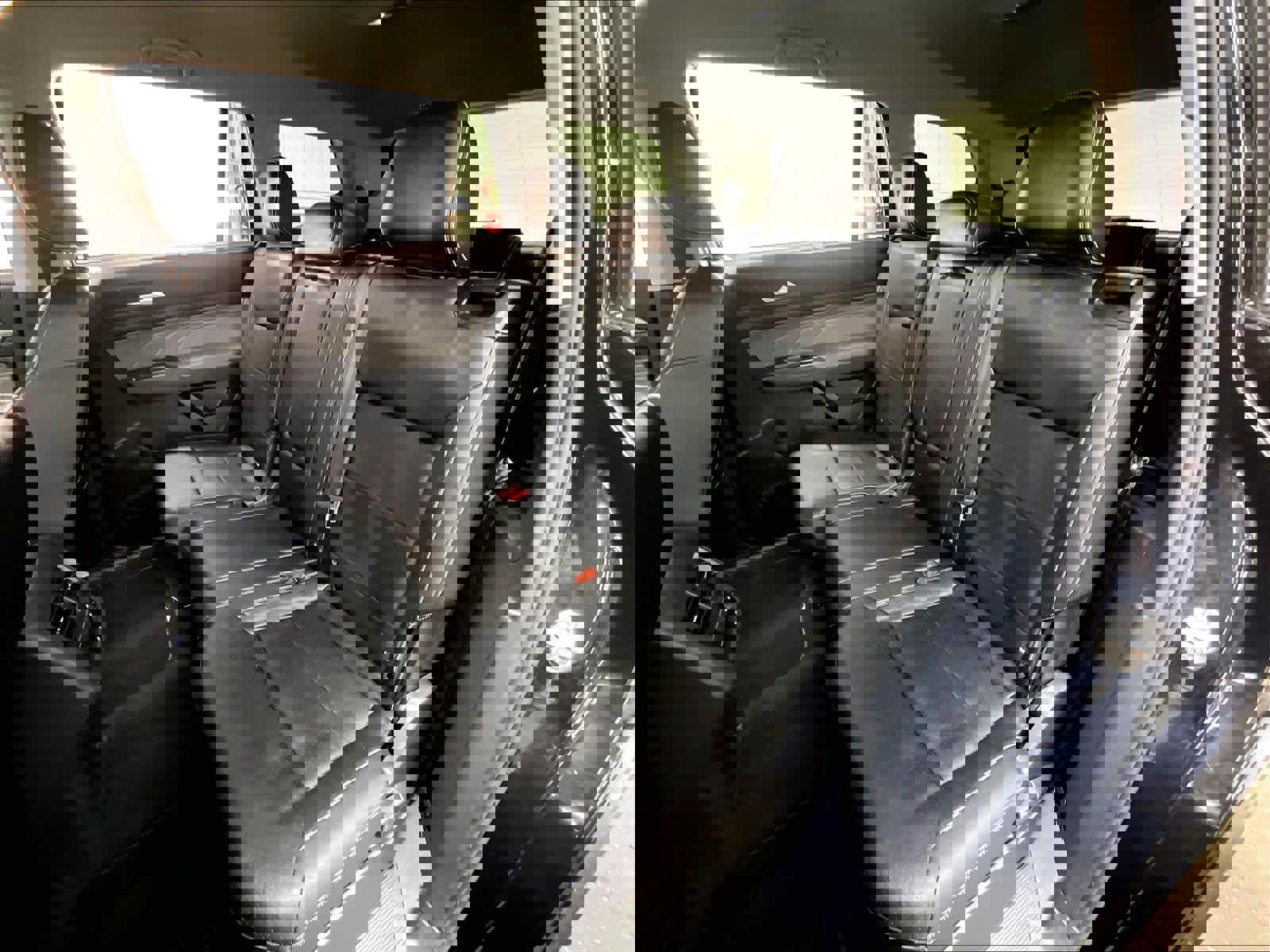 Used 2023 Volkswagen Atlas SE image 28