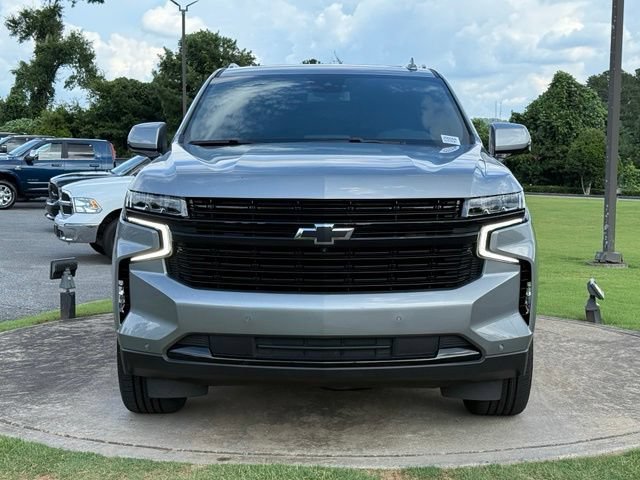 Used 2024 Chevrolet Tahoe RST w/ Luxury Package RWD image 2