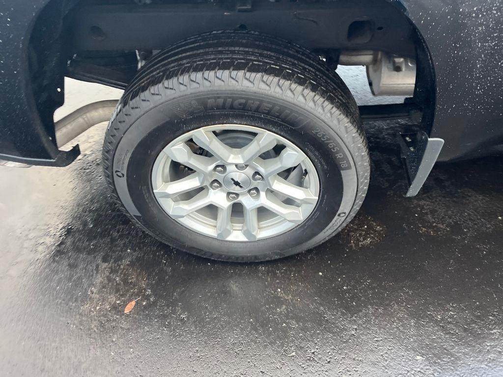 Used 2025 Chevrolet Silverado 1500 RST AWD/4WD image 29