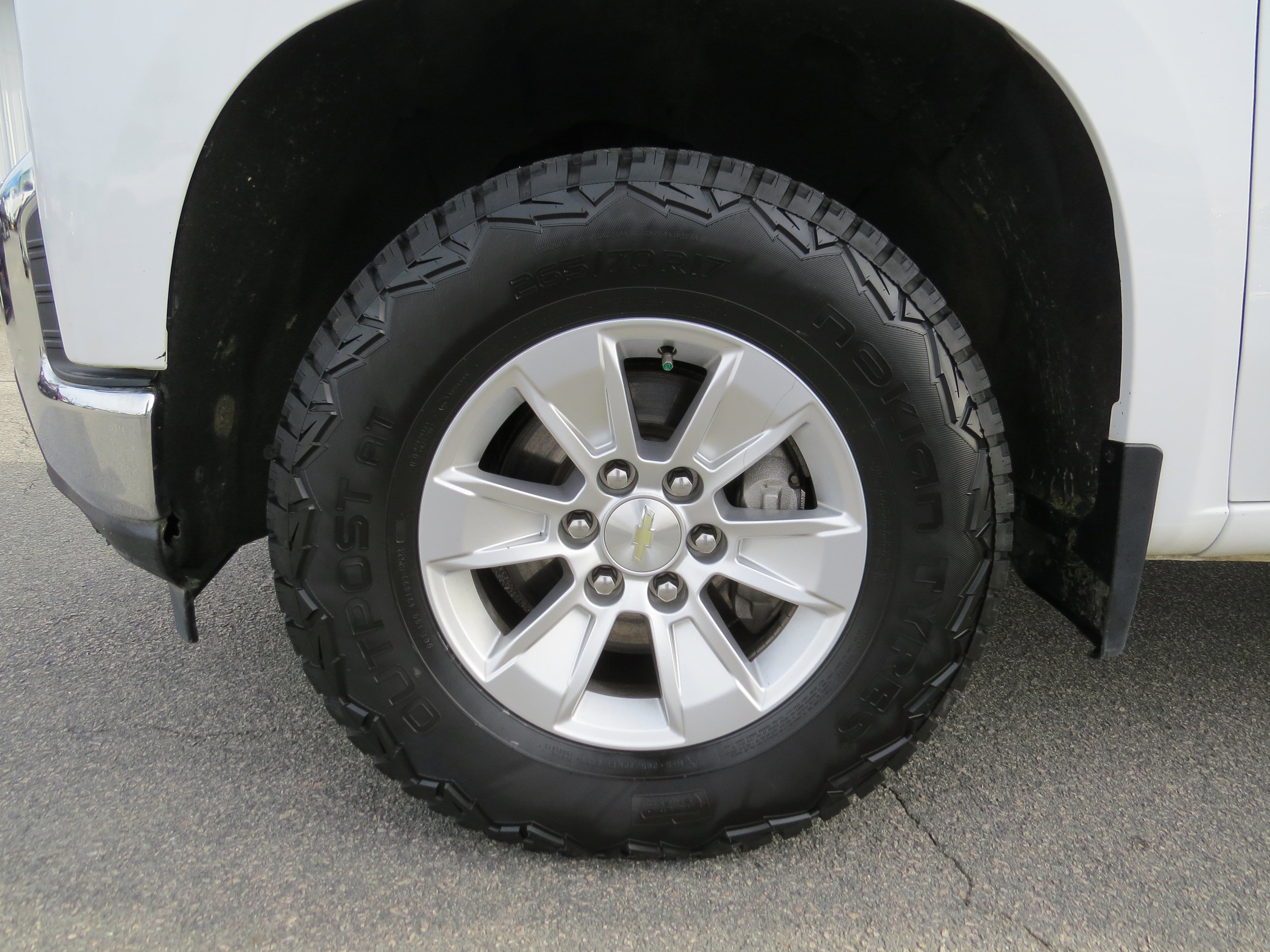 Used 2020 Chevrolet Silverado 1500 LT image 13