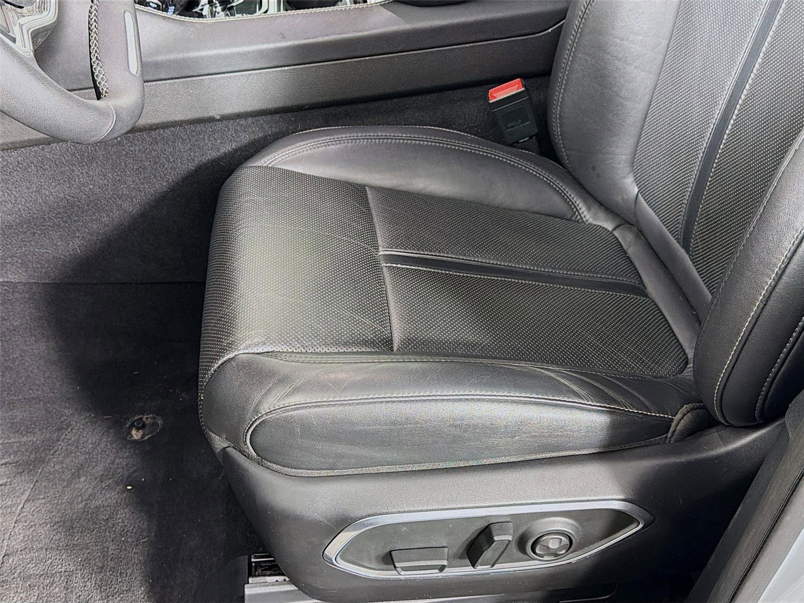 Used 2022 Jeep Wagoneer Series II w/ Rear Seat Video Group 1 image 21