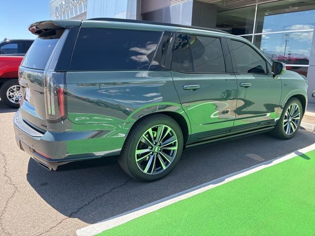 Used 2025 Cadillac Escalade Sport w/ LPO, Floor Liner Package AWD/4WD image 10