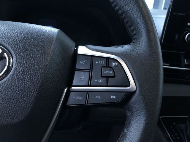 Used 2021 Toyota Sienna XLE image 27