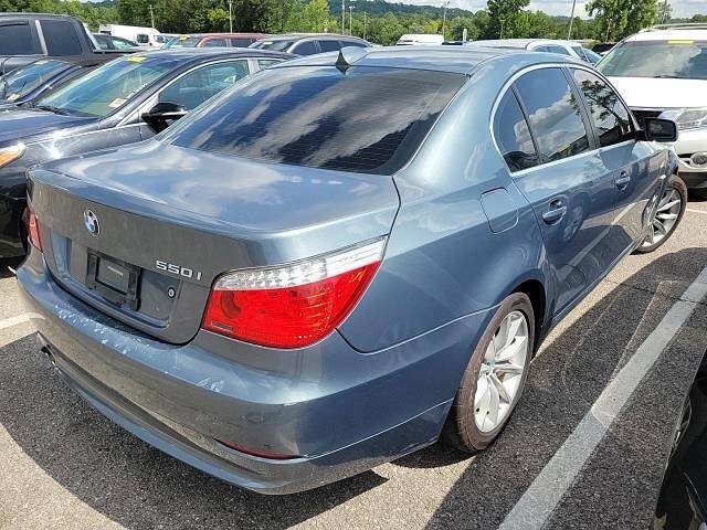 Used 2010 BMW 528i xDrive Sedan AWD/4WD image 5