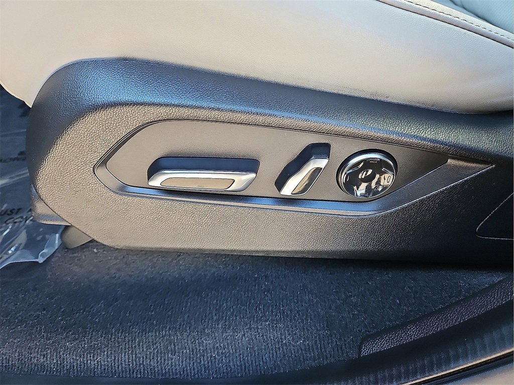 Certified 2023 Acura MDX FWD w/ Technology Package image 20