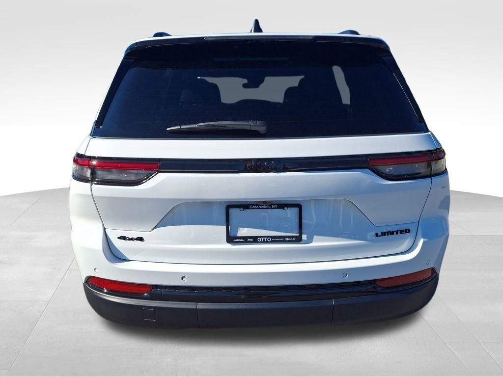 New 2025 Jeep Grand Cherokee Limited w/ Black Appearance Package image 6