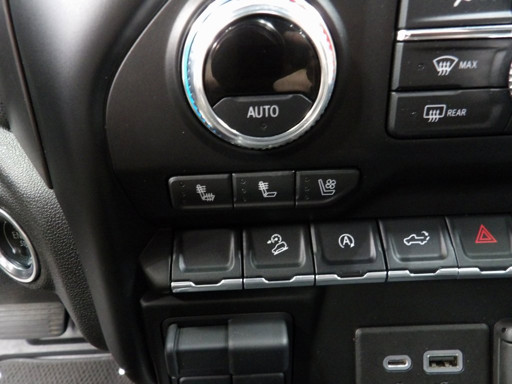 Used 2021 GMC Sierra 1500 AT4 image 54