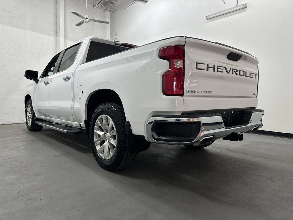 Used 2019 Chevrolet Silverado 1500 LTZ w/ LTZ Premium Package AWD/4WD image 17