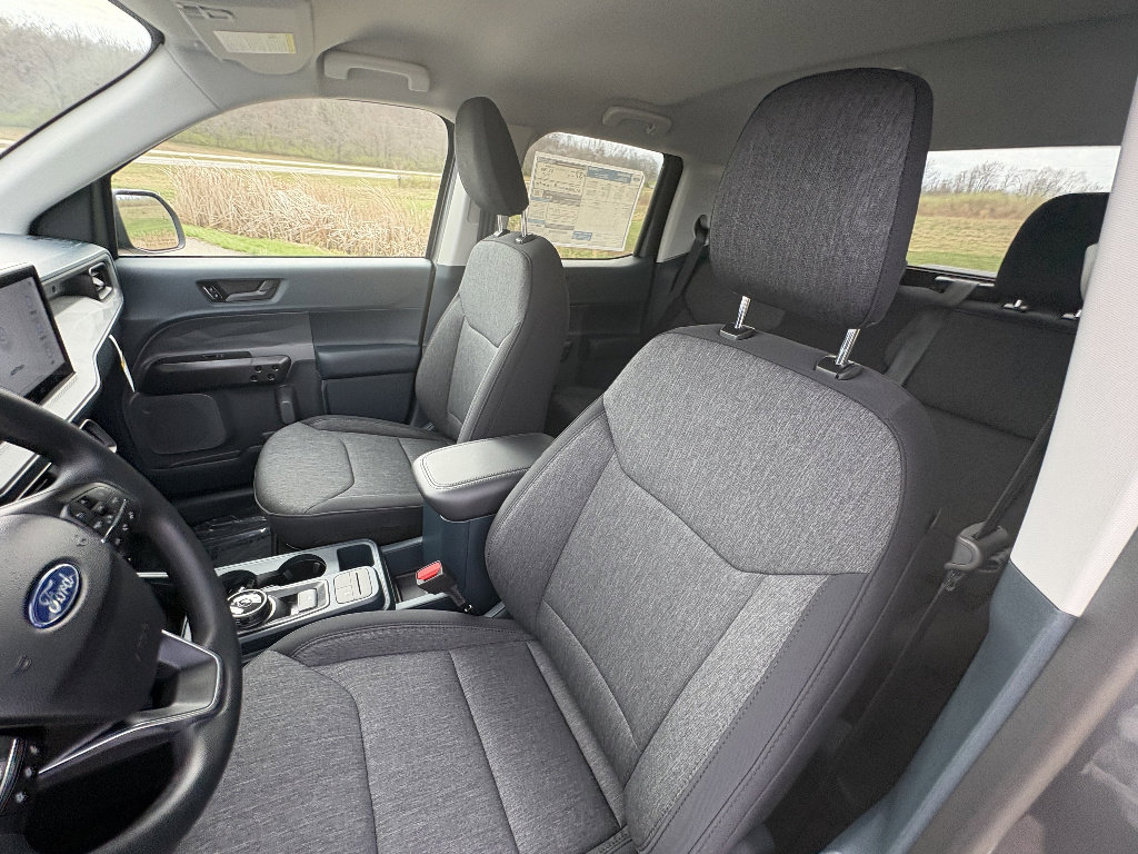 New 2026 Ford Maverick XLT image 30