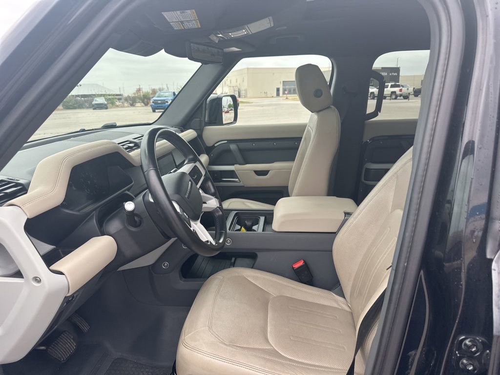 Used 2022 Land Rover Defender 110 S image 9