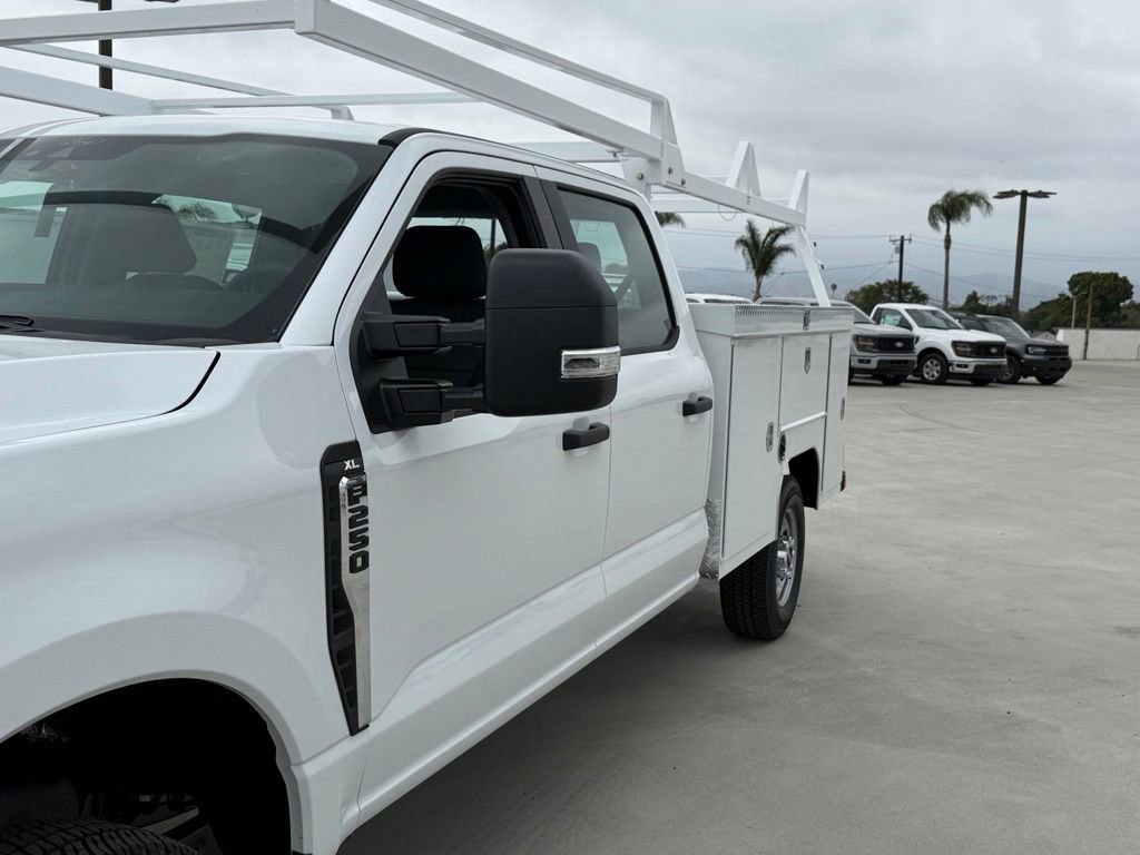 New 2026 Ford F250 XL w/ XL Chrome Package AWD/4WD image 9