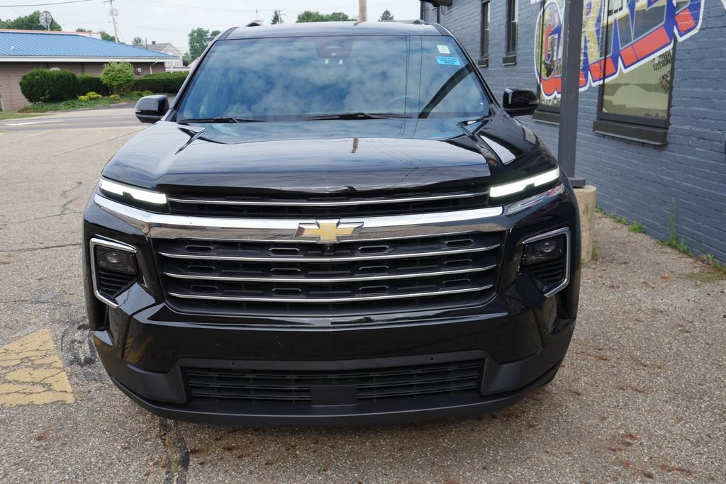 Used 2025 Chevrolet Traverse LT w/ Enhanced Driving Package AWD/4WD image 23