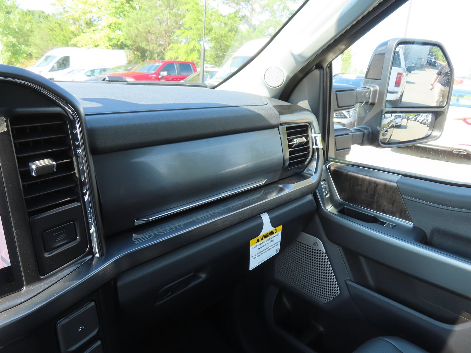 New 2026 Ford F250 Lariat w/ Black Appearance Package AWD/4WD image 17