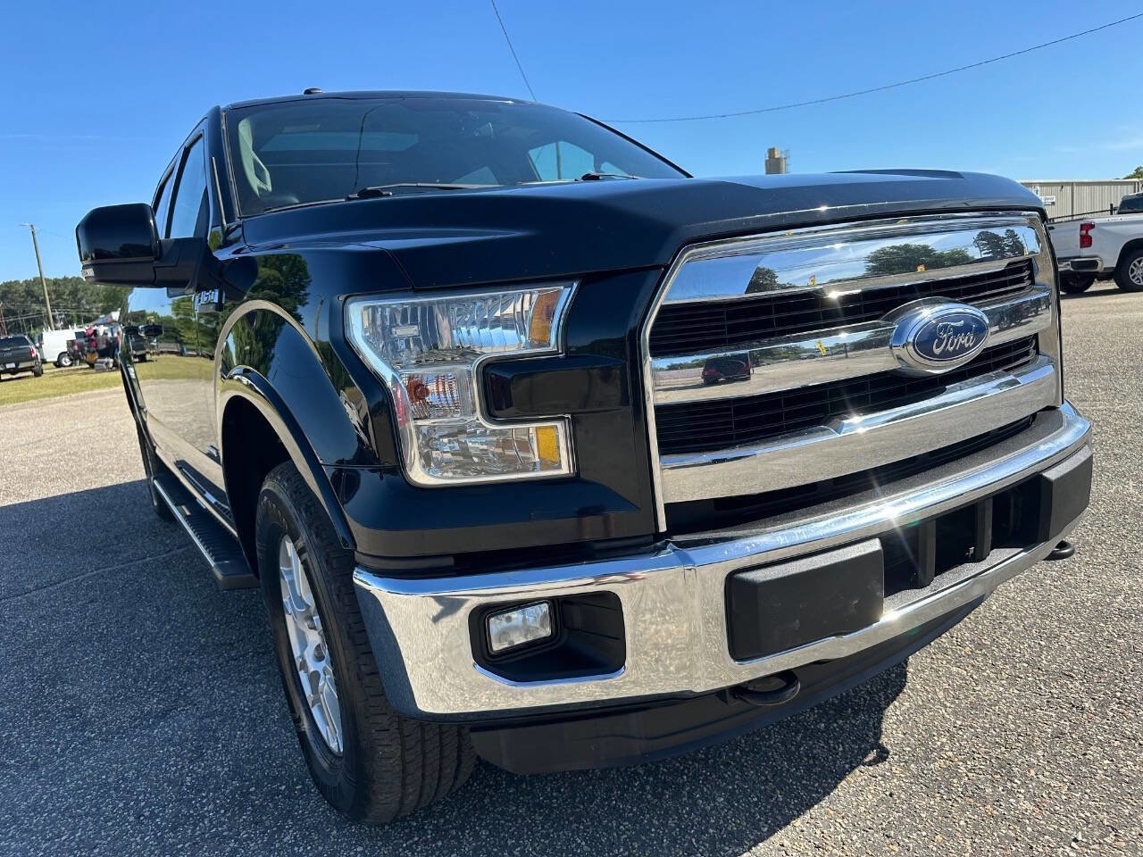 Used 2016 Ford F150 Lariat AWD/4WD image 11
