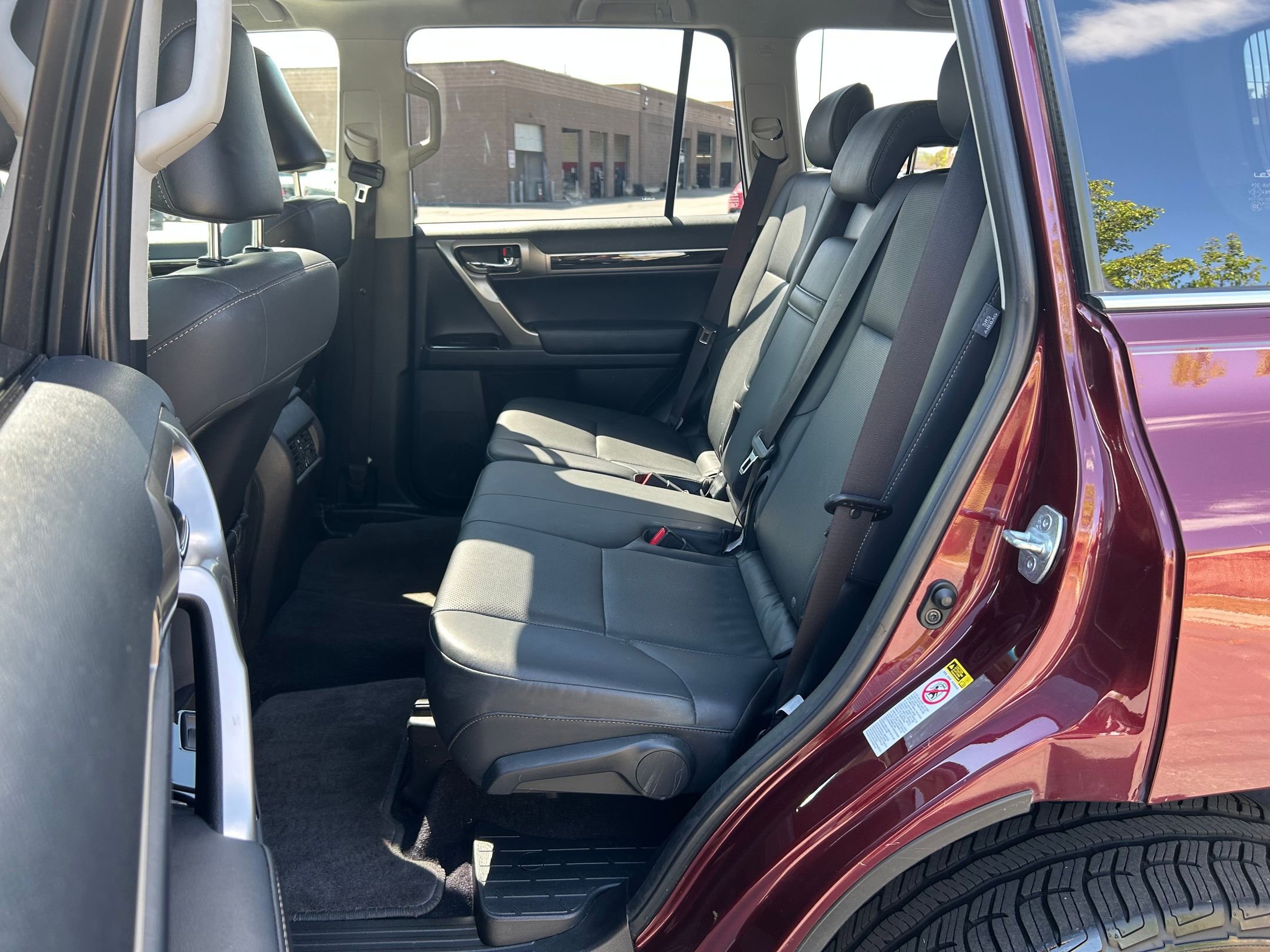 Used 2014 Lexus GX 460 image 25