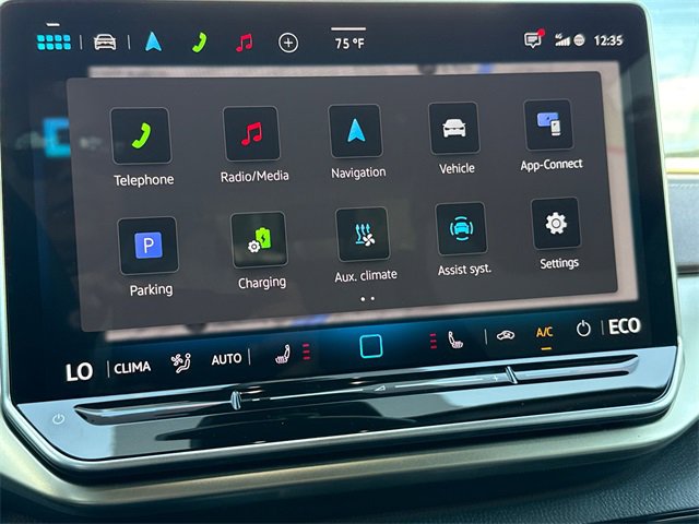 New 2025 Volkswagen ID.4 Pro image 32