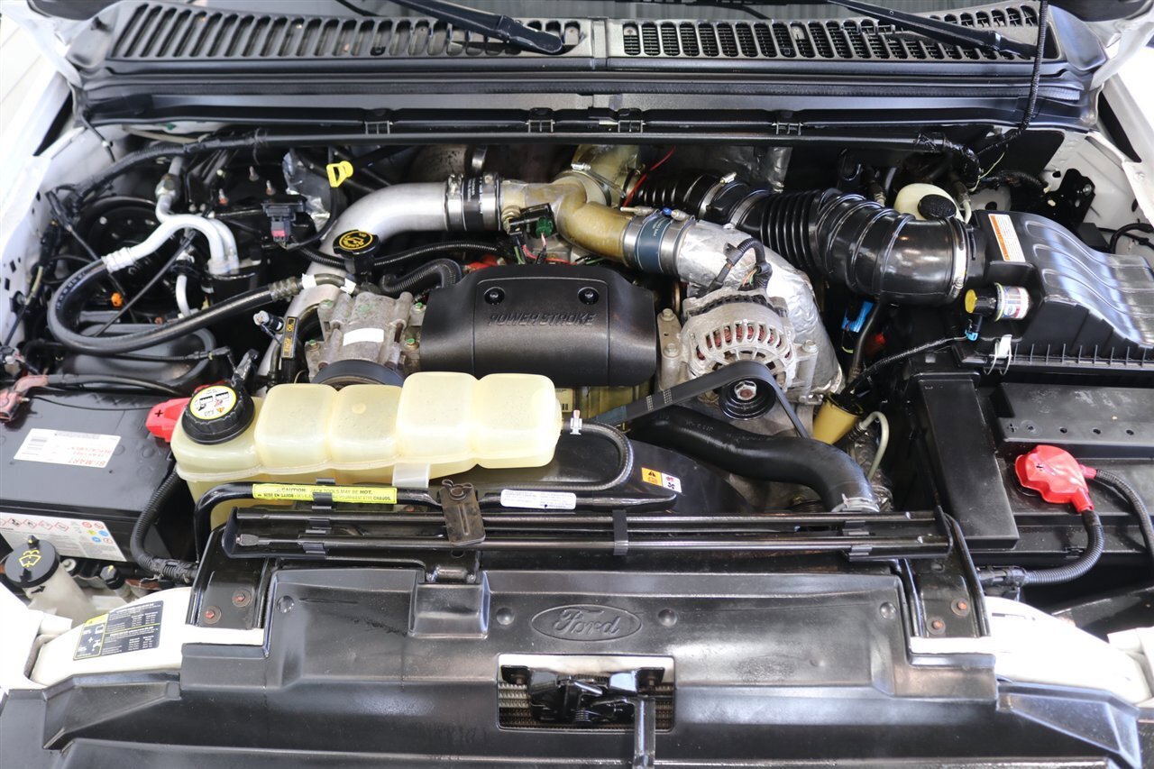 Used 2002 Ford F250 XLT AWD/4WD image 14