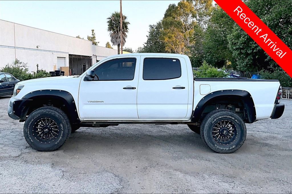 Used 2014 Toyota Tacoma 4x4 Double Cab w/ Convenience Package image 7