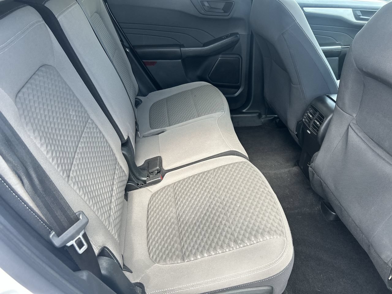 Used 2022 Ford Escape SE AWD/4WD image 9