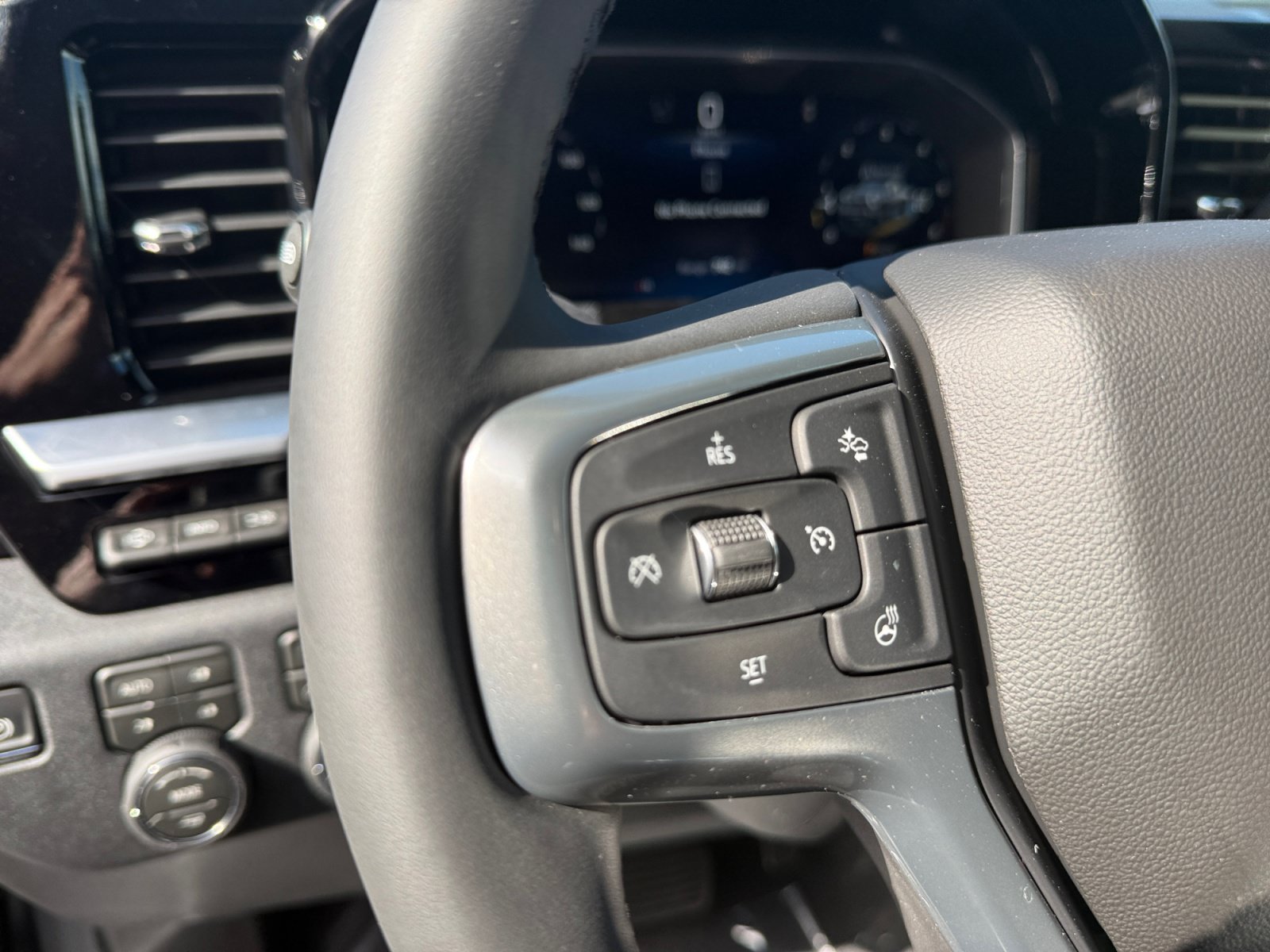 New 2026 Chevrolet Silverado 2500 LTZ w/ LTZ Plus Package AWD/4WD image 16