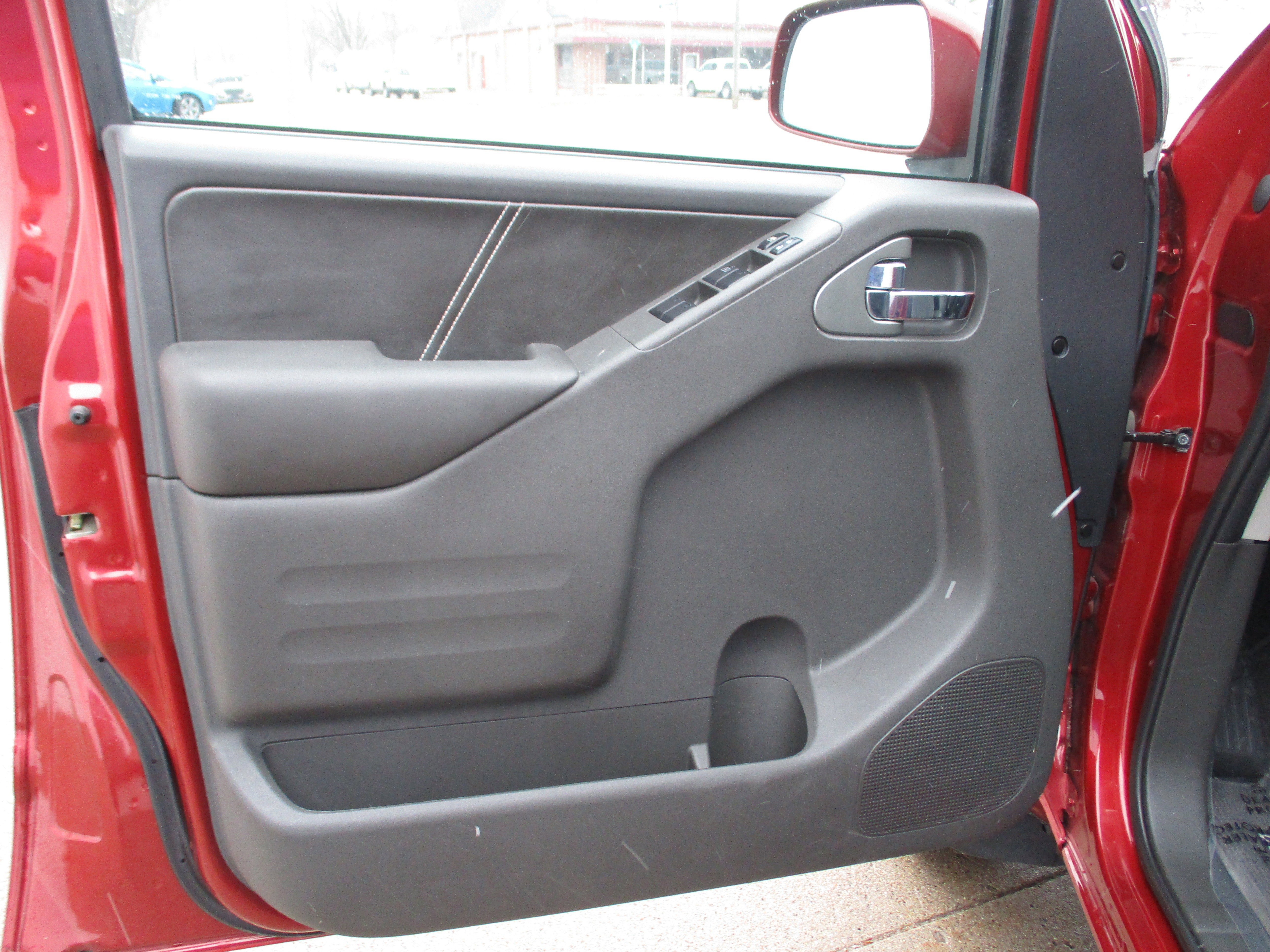 Used 2020 Nissan Frontier PRO-4X AWD/4WD image 11