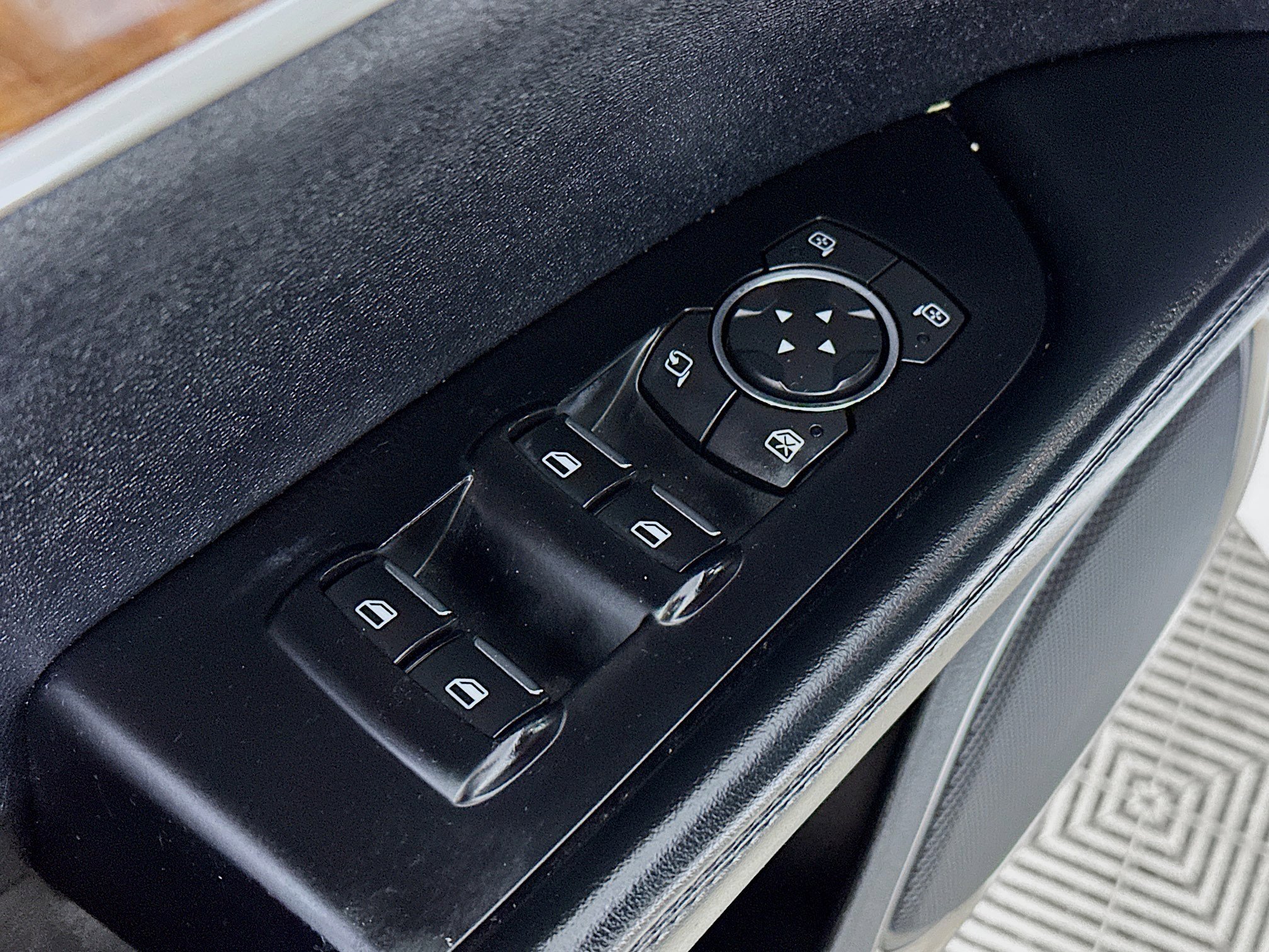 Used 2018 Lincoln MKX Reserve AWD/4WD image 18