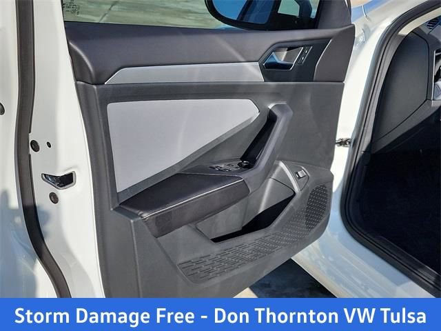 New 2026 Volkswagen Jetta SE FWD image 8