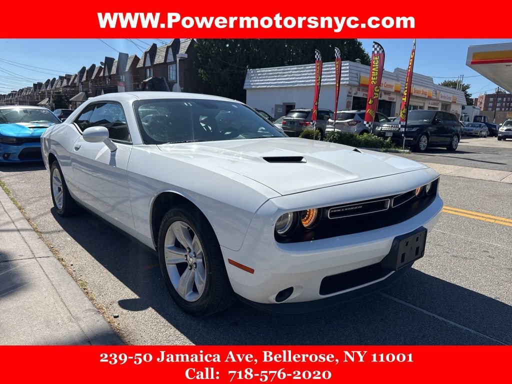 Used 2023 Dodge Challenger SXT image 7