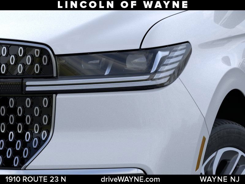 New 2026 Lincoln Navigator Reserve AWD/4WD image 19