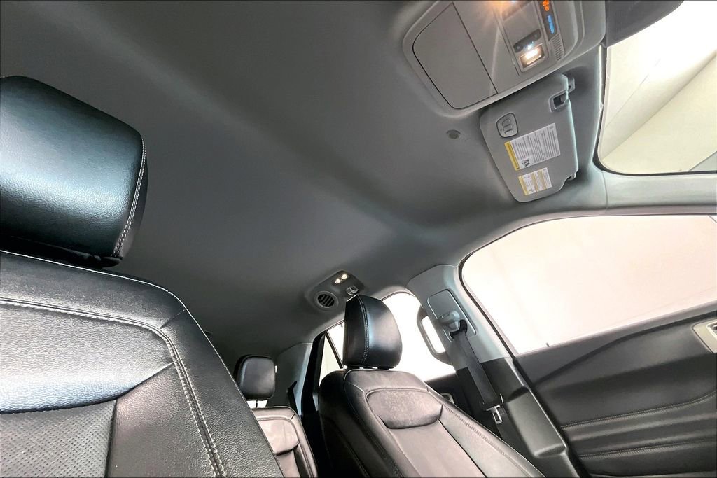 Used 2024 Ford Explorer Limited image 22