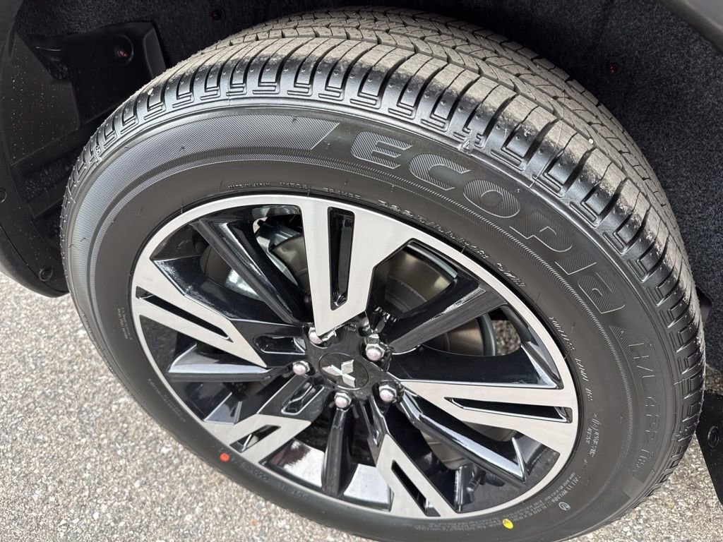 New 2026 Mitsubishi Eclipse Cross SE image 12