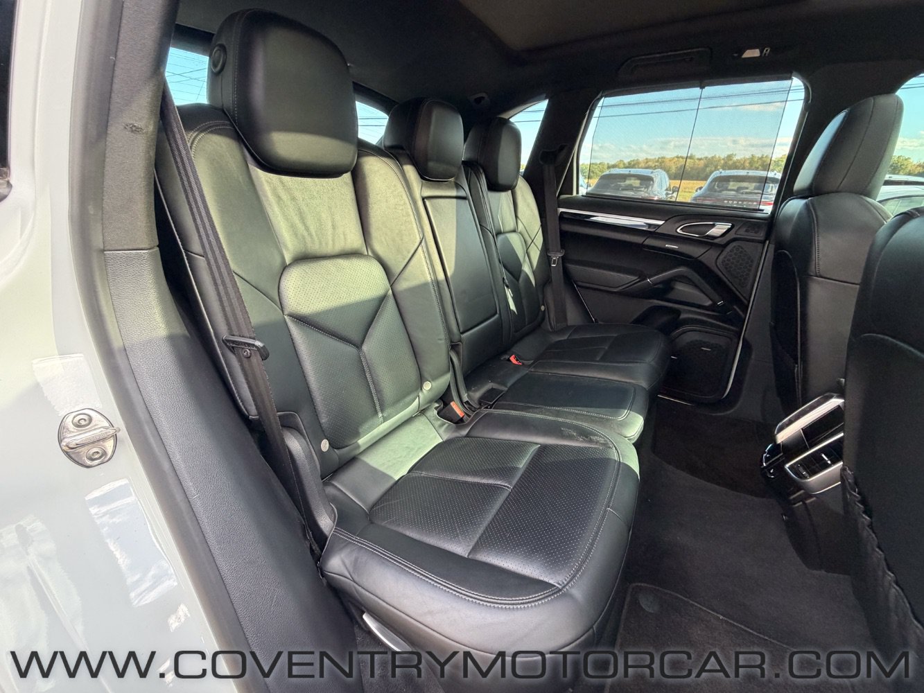 Used 2014 Porsche Cayenne S AWD/4WD image 37
