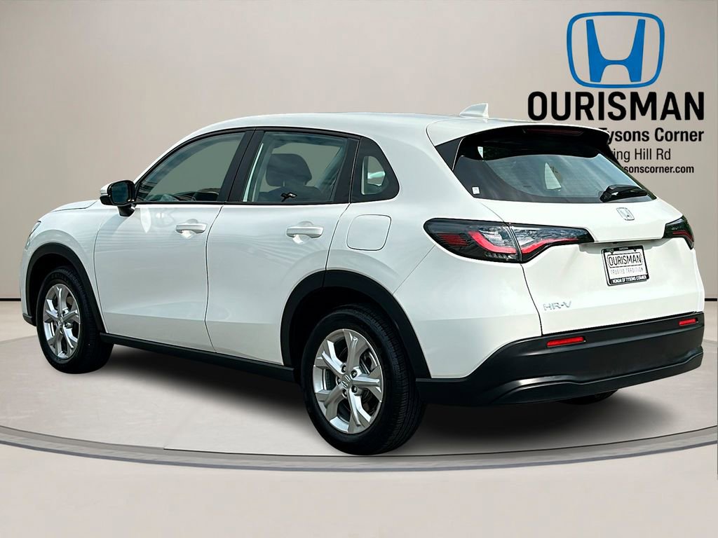 Used 2023 Honda HR-V LX image 3