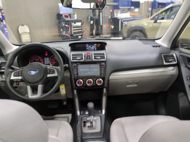 Used 2018 Subaru Forester 2.5i Premium w/ All-Weather Package image 6