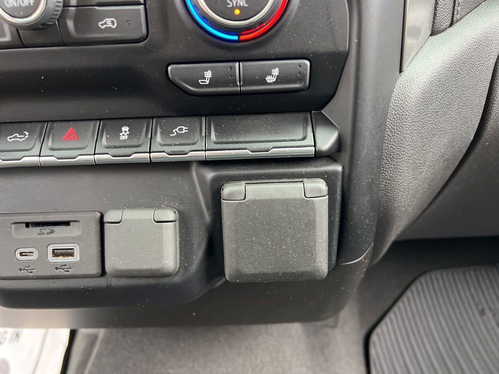 Used 2020 Chevrolet Silverado 1500 LT w/ All-Star Edition image 39